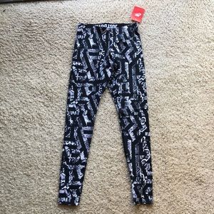 Black Nike Print Patterned Leggings size small